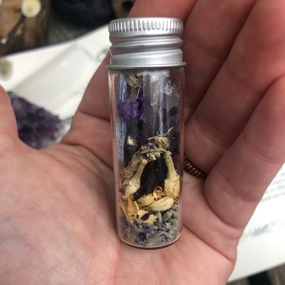 Intuition Charmed Spell Bottle Apothecary Oddity - Focus Booster - Picture 8 of 14